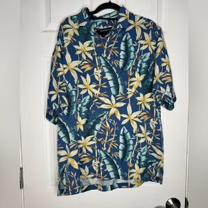 TOMMY‎ BAHAMA Men’s 100% Silk Floral Hawaiian Button Down Camper Shirt Size M